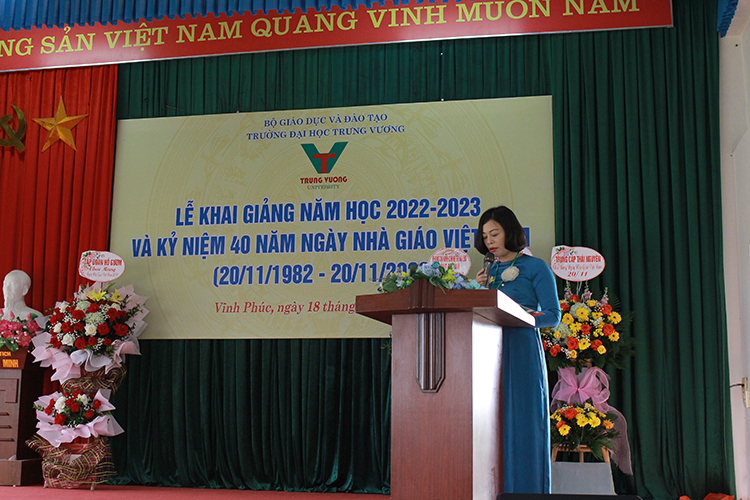 Lễ khai giảng năm học 2022 - 2023 và kỷ niệm 40 năm Ngày Nhà giáo Việt Nam 20/11/1982 - 20/11/2022 đầy cảm xúc của thầy trò trường Đại học Trưng Vương