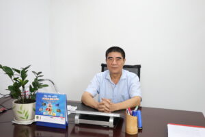 Gặp gỡ TS. Đàm Đức Hoan – Người thầy từ biển cả đến giảng đường, lan tỏa ngọn lửa “Yêu luật – Hiểu luật” đến Gen Z