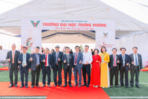 Khoảnh khắc đáng nhớ trong Lễ kỷ niệm 15 năm thành lập Trường Đại học Trưng Vương