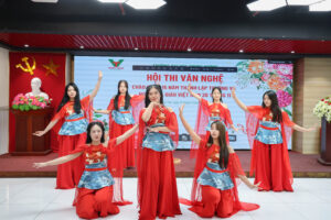 Khai mạc Hội thi văn nghệ chào mừng 15 năm thành lập trường và ngày Nhà giáo Việt Nam 20/11