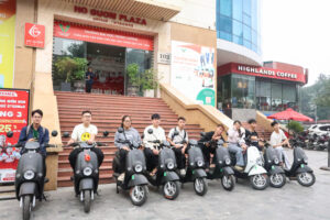 Hà Nội triển khai lộ trình hạn chế xe xăng: Sinh viên TV-UNI chủ động thích ứng với việc sử dụng phương tiện xanh