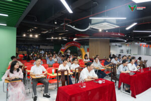 Trường Đại học Trưng Vương tổ chức tập huấn AI cho giảng viên
