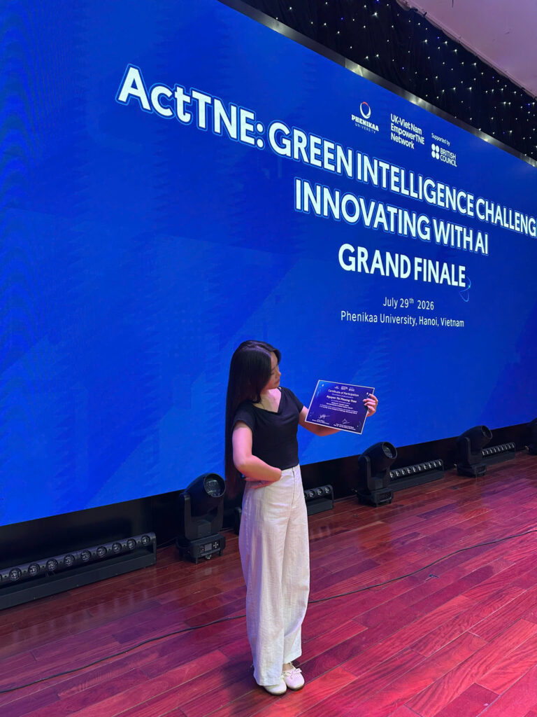 Sinh viên Trường Đại học Trưng Vương ghi dấu ấn tại Grand Finale Green Intelligence Challenge 2026 Sinh viên Trường Đại học Trưng Vương ghi dấu ấn tại Grand Finale Green Intelligence Challenge 2026