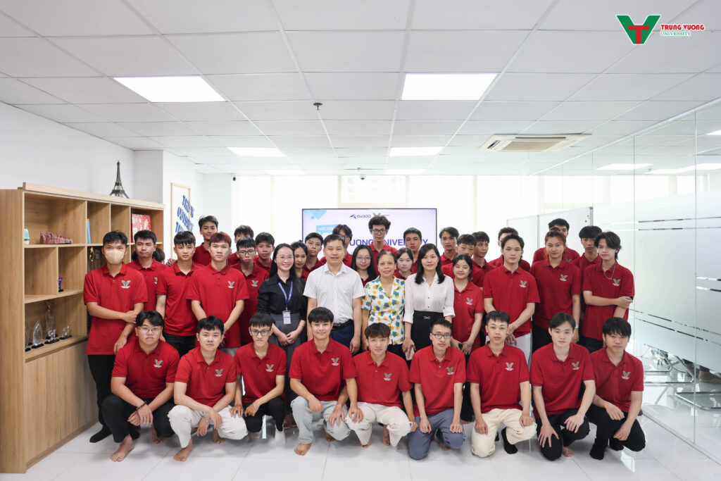 Trường Đại học Trưng Vương đồng hành cùng doanh nghiệp đào tạo IT Trường Đại học Trưng Vương đồng hành cùng doanh nghiệp đào tạo IT