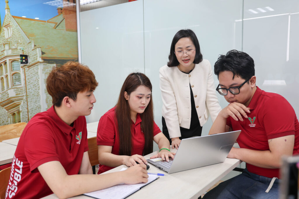 Góc doanh nghiệp: Vì sao sinh viên TVU được đánh giá cao? Đào tạo gắn doanh nghiệp, chú trọng thực hành Góc doanh nghiệp: Vì sao sinh viên TVU được đánh giá cao? Đào tạo gắn doanh nghiệp, chú trọng thực hành