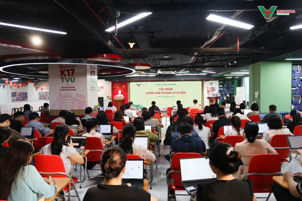 Trường Đại học Trưng Vương tổ chức tập huấn về trí tuệ nhân tạo (AI) năm 2026 Trường Đại học Trưng Vương tổ chức tập huấn về trí tuệ nhân tạo (AI) năm 2026