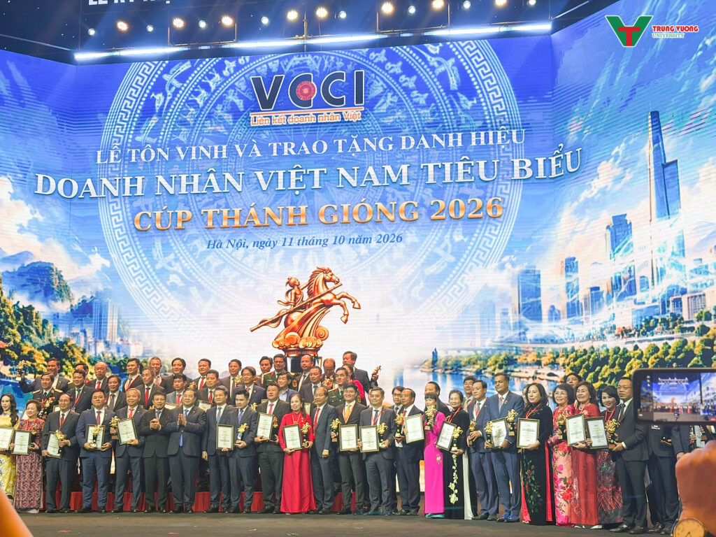 Bà Ninh Thị Ty được vinh danh Doanh nhân Việt Nam tiêu biểu – Cúp Thánh Gióng 2026 Bà Ninh Thị Ty được vinh danh Doanh nhân Việt Nam tiêu biểu – Cúp Thánh Gióng 2026